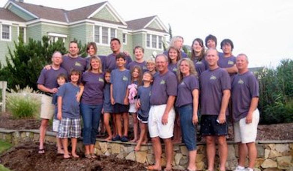 Oyr,Big Happy Family T-Shirt Photo